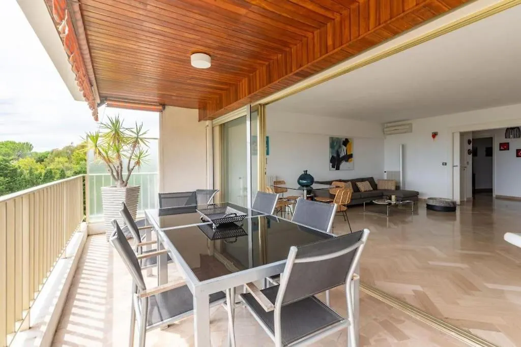 Superbe 3 Pieces Avec Piscine Et Tennis Канны Франция