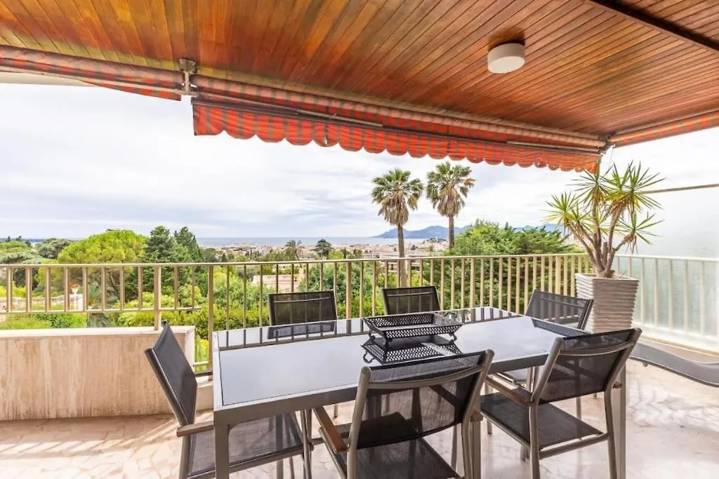Apartmán Superbe 3 Pieces Avec Piscine Et Tennis Cannes